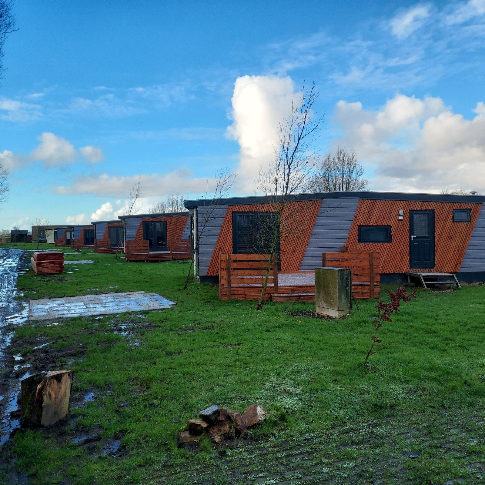 Te koop aangeboden 4 Chalets., Eén persoon, Ticket of Toegangskaart