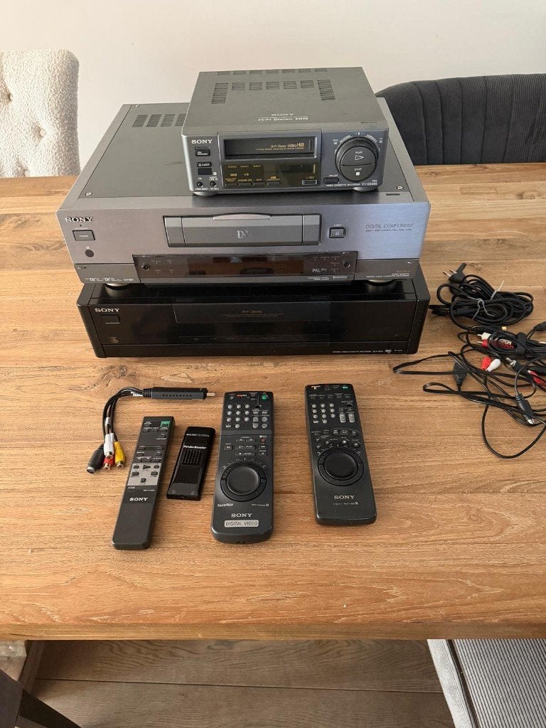 Compleet Sony video digitaliseerset–VHS Hi8 Video8 DV MiniDV, Audio, Tv en Foto, Ophalen of Verzenden, Gebruikt, Overige typen