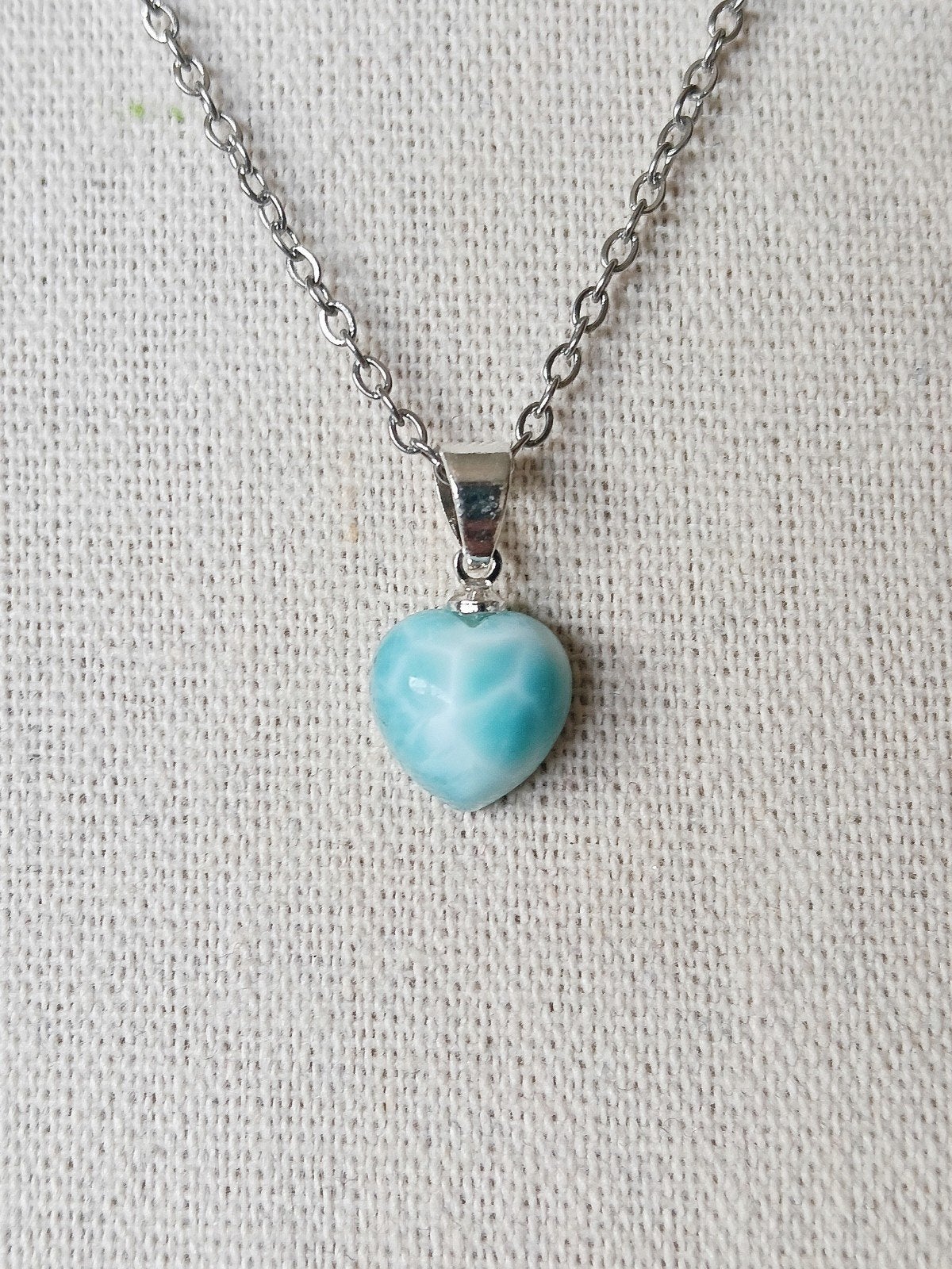 Prachtige Larimar hart hanger van natuurlijke edelsteen - s9, Sieraden, Tassen en Uiterlijk, Kettingen, Blauw, Nieuw, Ophalen of Verzenden