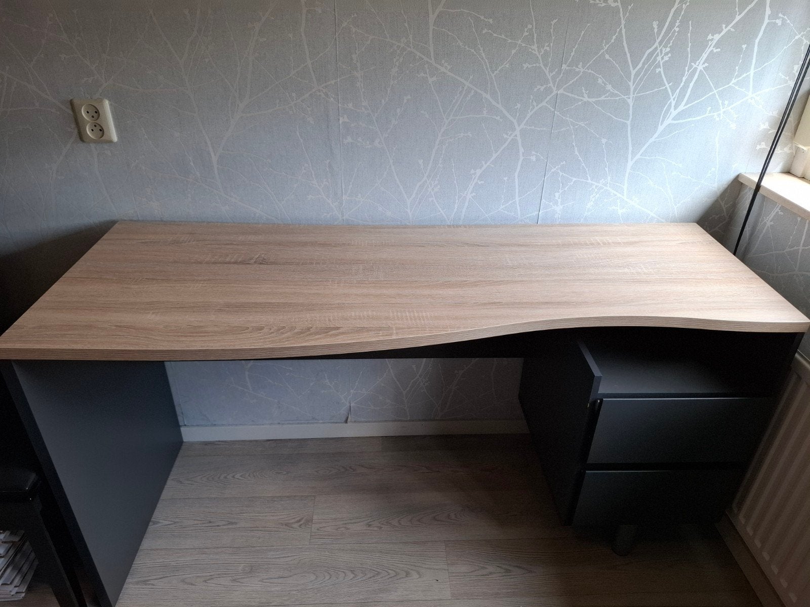Bureau met lades, gratis af te halen, Huis en Inrichting, Bureaus, Ophalen, Gebruikt, 150 cm, Met lades