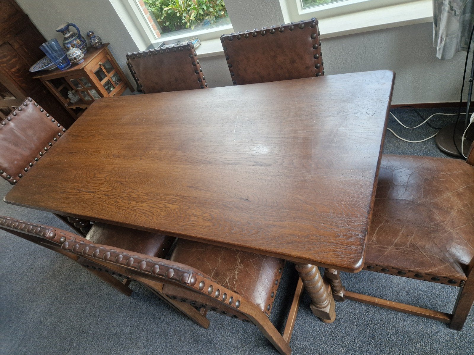 Eiken eettafel met 6 leren stoelen, Antiek en Kunst, Ophalen