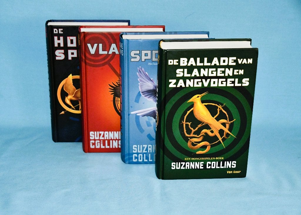 De Hongerspelen + De Ballade van Slangen en Zangvogels, Ophalen of Verzenden, Zo goed als nieuw, Suzanne Collins