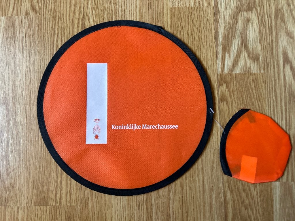 Opvouwbare frisbee Koninklijke Marechaussee, Verzamelen, Ophalen of Verzenden, Marechaussee, Nederland, Overige typen