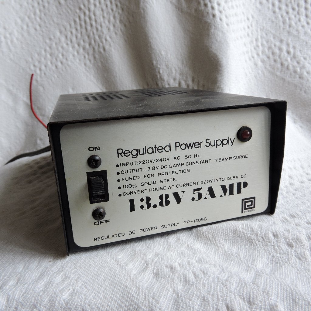 Regulated power suply omvormer 220 v > 13,8 v, Ophalen of Verzenden, Zo goed als nieuw