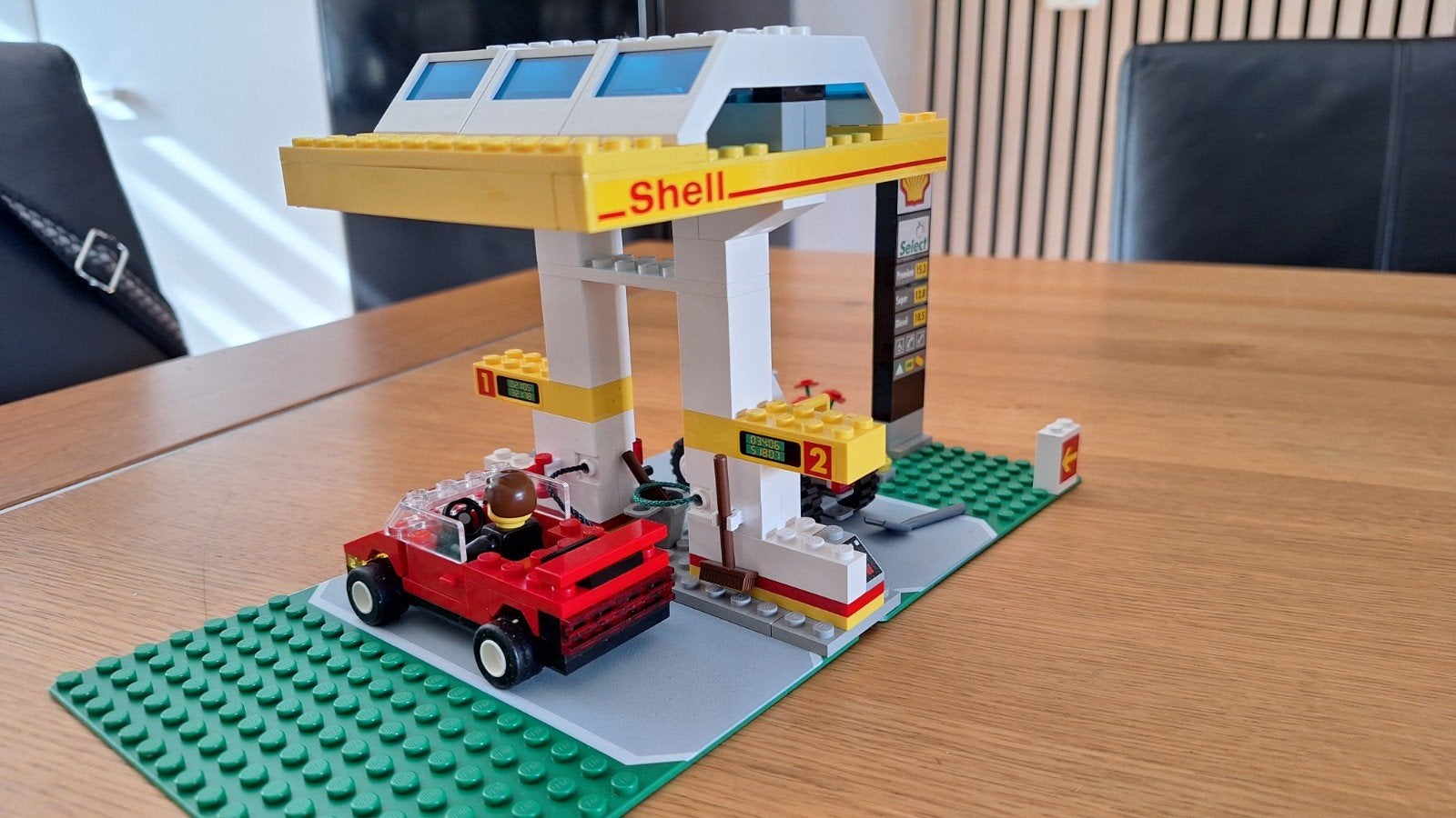 Lego Shell tankstation met auto en motor, Ophalen of Verzenden, Zo goed als nieuw, Overige merken