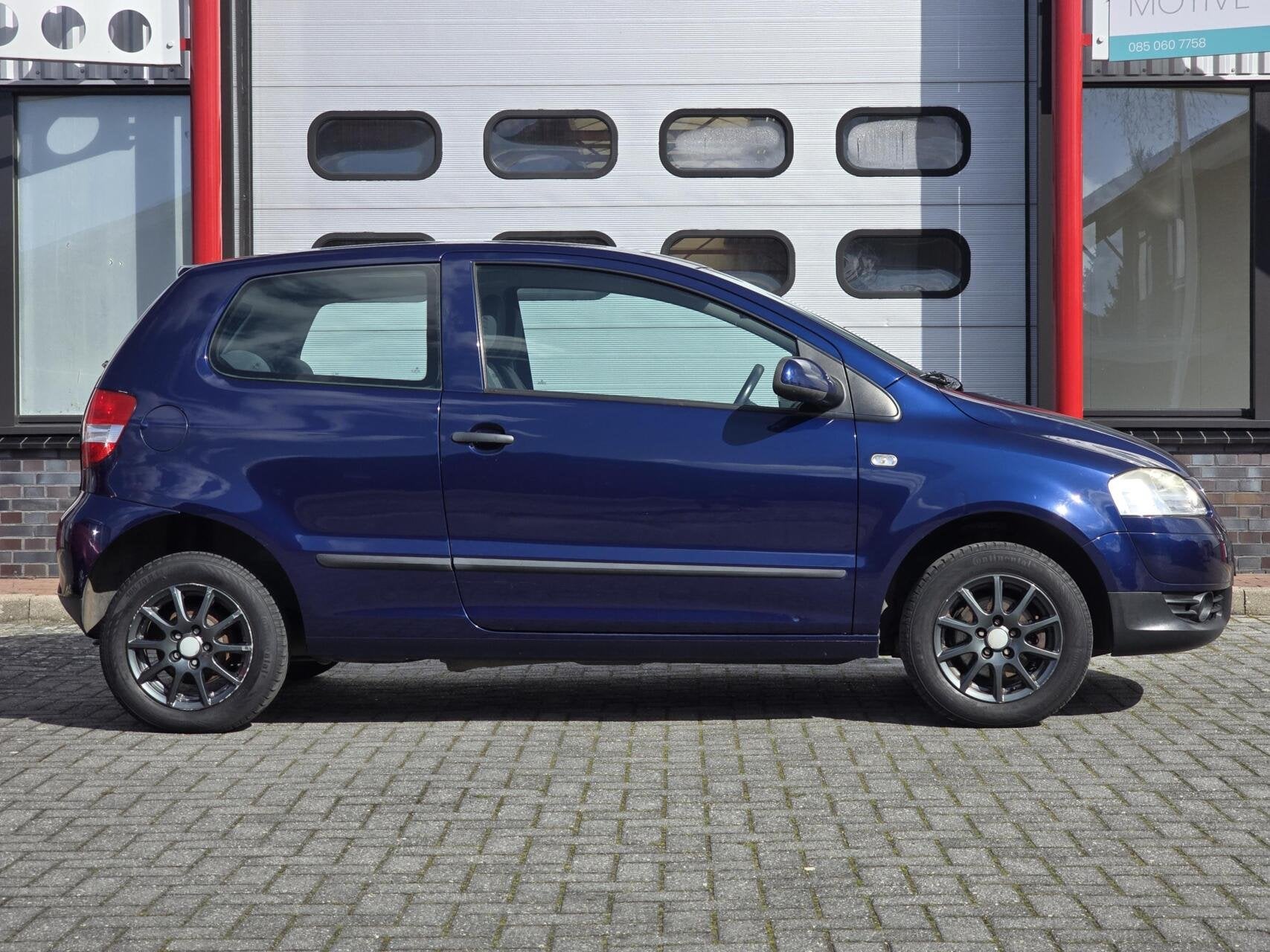 Volkswagen Fox 1.4 Trendline Elektr. Ramen/Centr. Vergr/APK, Auto's, Volkswagen, Voorwielaandrijving, Zwart, 4 cilinders, Origineel Nederlands