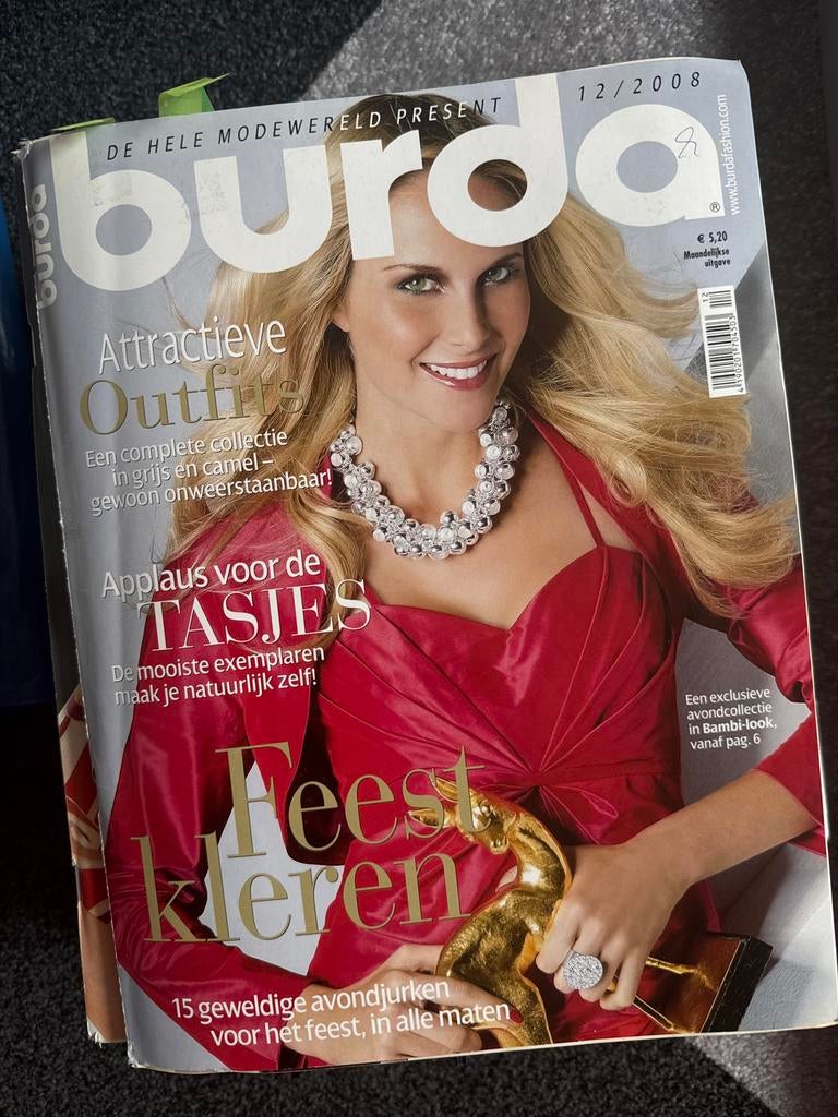Burda tijdschriften 2006-2008, 14 stuks, Boeken, Ophalen of Verzenden, Zo goed als nieuw, Damesbladen
