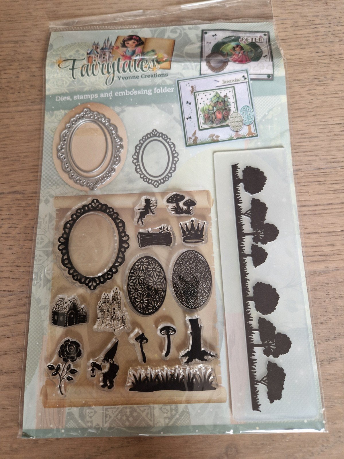 Fairytales Yvonne Creations Dies Stempels & Embossing Folder, Hobby en Vrije tijd, Ophalen of Verzenden, Nieuw