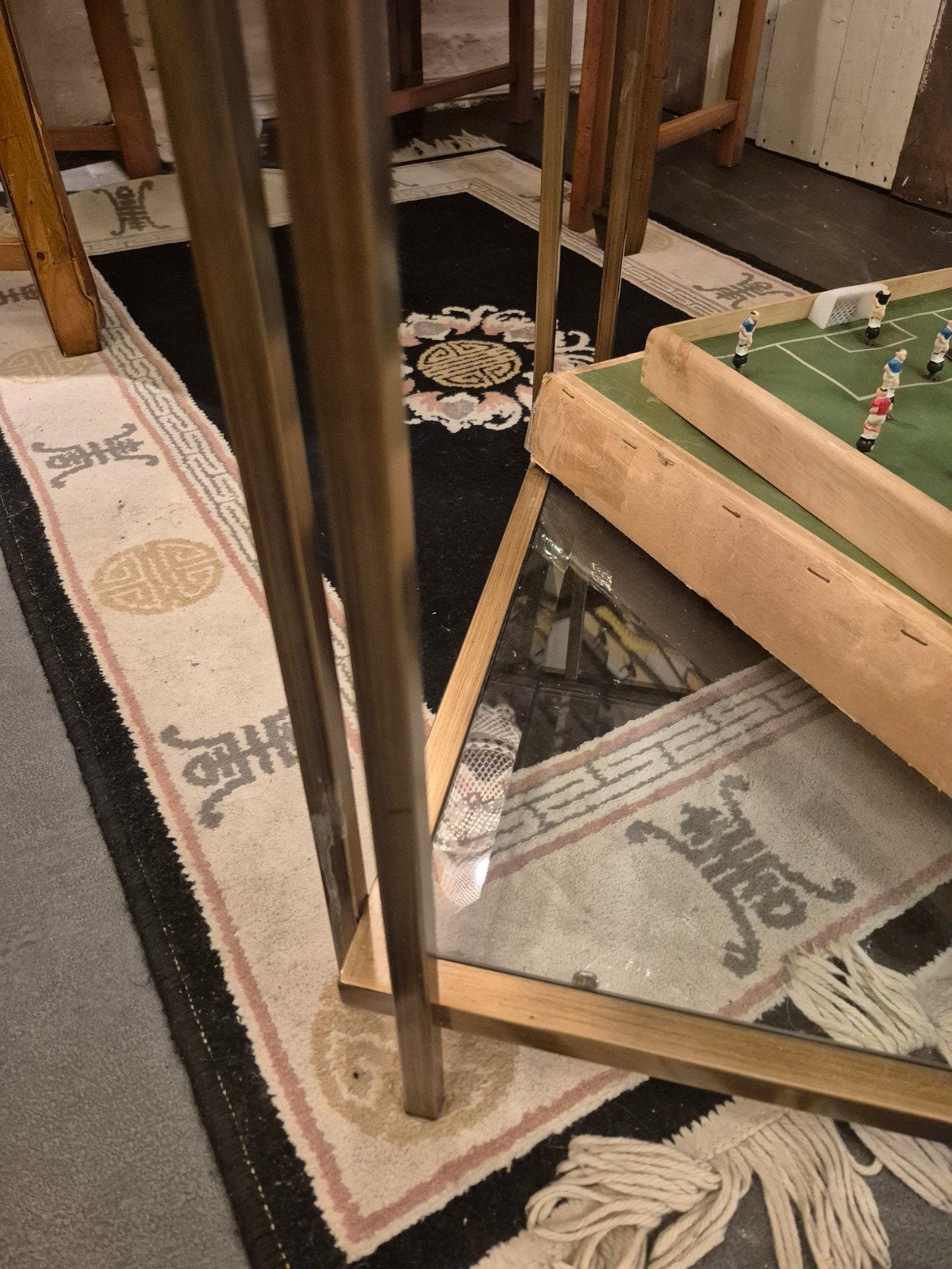 Vintage Salontafel met Glazen Blad met messing rand, Ophalen