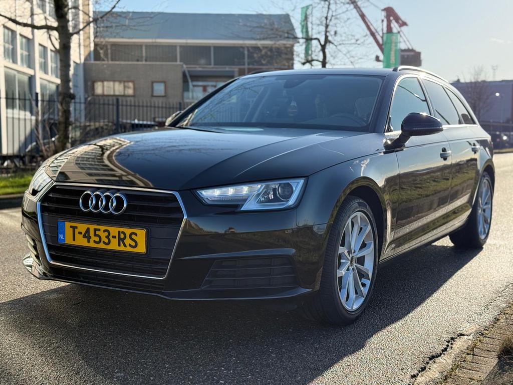 Audi A4 35 Tfsi 150pk Mhev S Tronic 2019 Zwart, 4 cilinders, 1984 cc, A4, Zwart