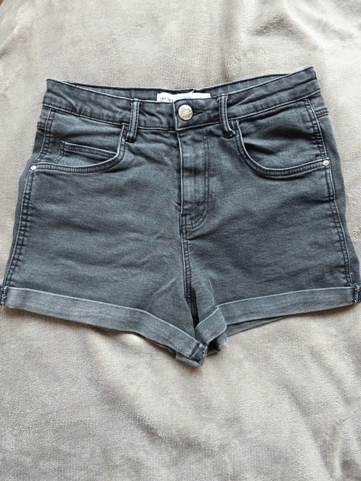 TRF Denim Zara grijze korte skinny spijkerbroek maat 34, Kort, Zara, Ophalen of Verzenden, Zo goed als nieuw