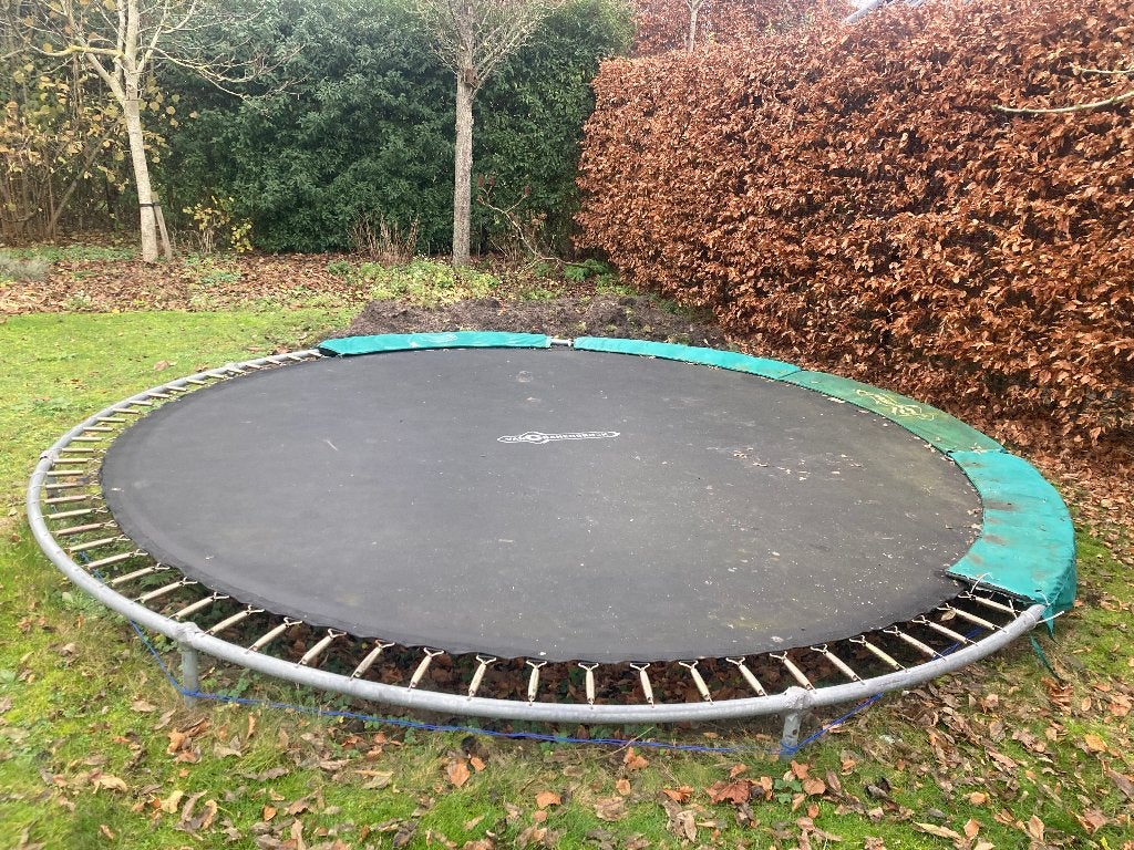 Ophalen: Trampoline Ø426 cm (zonder rand, al uit elkaar), Kinderen en Baby's, Speelgoed | Buiten | Trampolines, Ophalen, Gebruikt