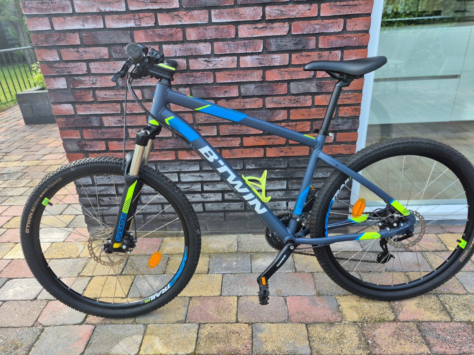 B'Twin Rockrider 520 Mountainbike - Zo goed als nieuw, Fietsen en Brommers, Ophalen