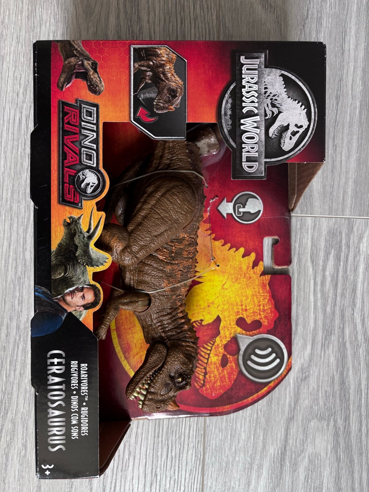 Jurassic World Dino Rivals Ceratosaurus Roarivores, Kinderen en Baby's, Ophalen of Verzenden, Nieuw