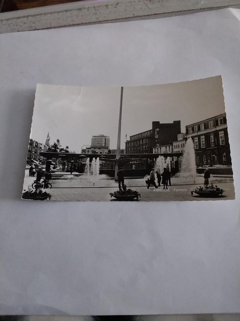 ARNHEM. FONTEIN  GELE RIJDERS, Ophalen of Verzenden, Voor 1920, Gelderland
