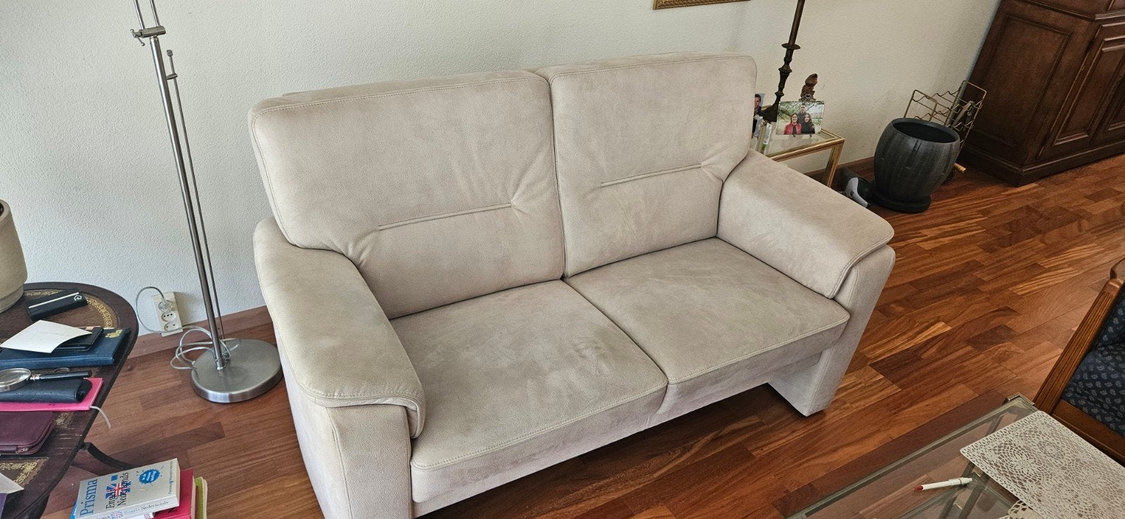 Beige bank - 2-zitsbank, Ophalen, 150 tot 200 cm, Tweepersoons, 75 tot 100 cm