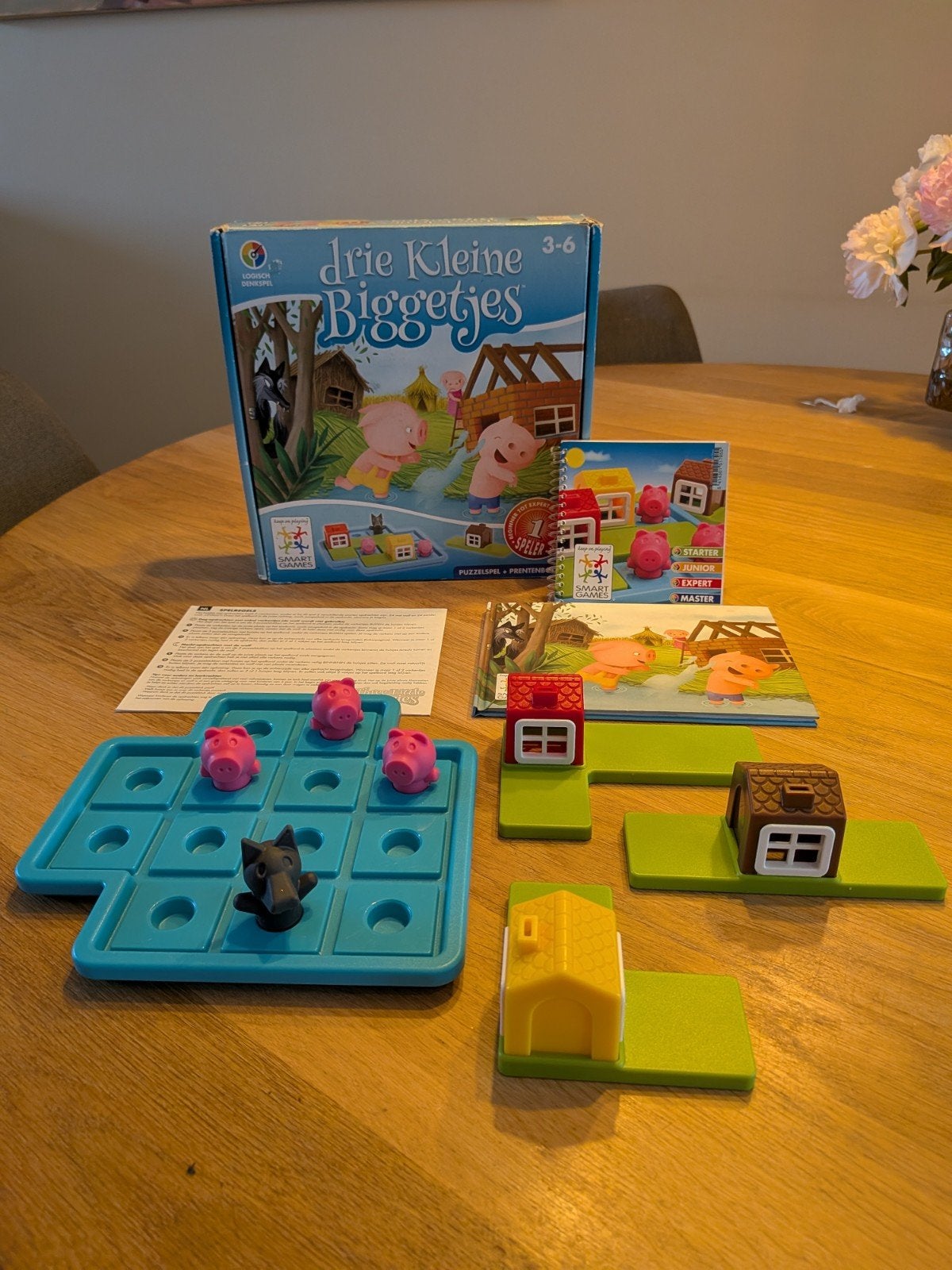 Drie Kleine Biggetjes SmartGames Puzzelspel, Een of twee spelers, Ophalen of Verzenden, Zo goed als nieuw, SmartGames