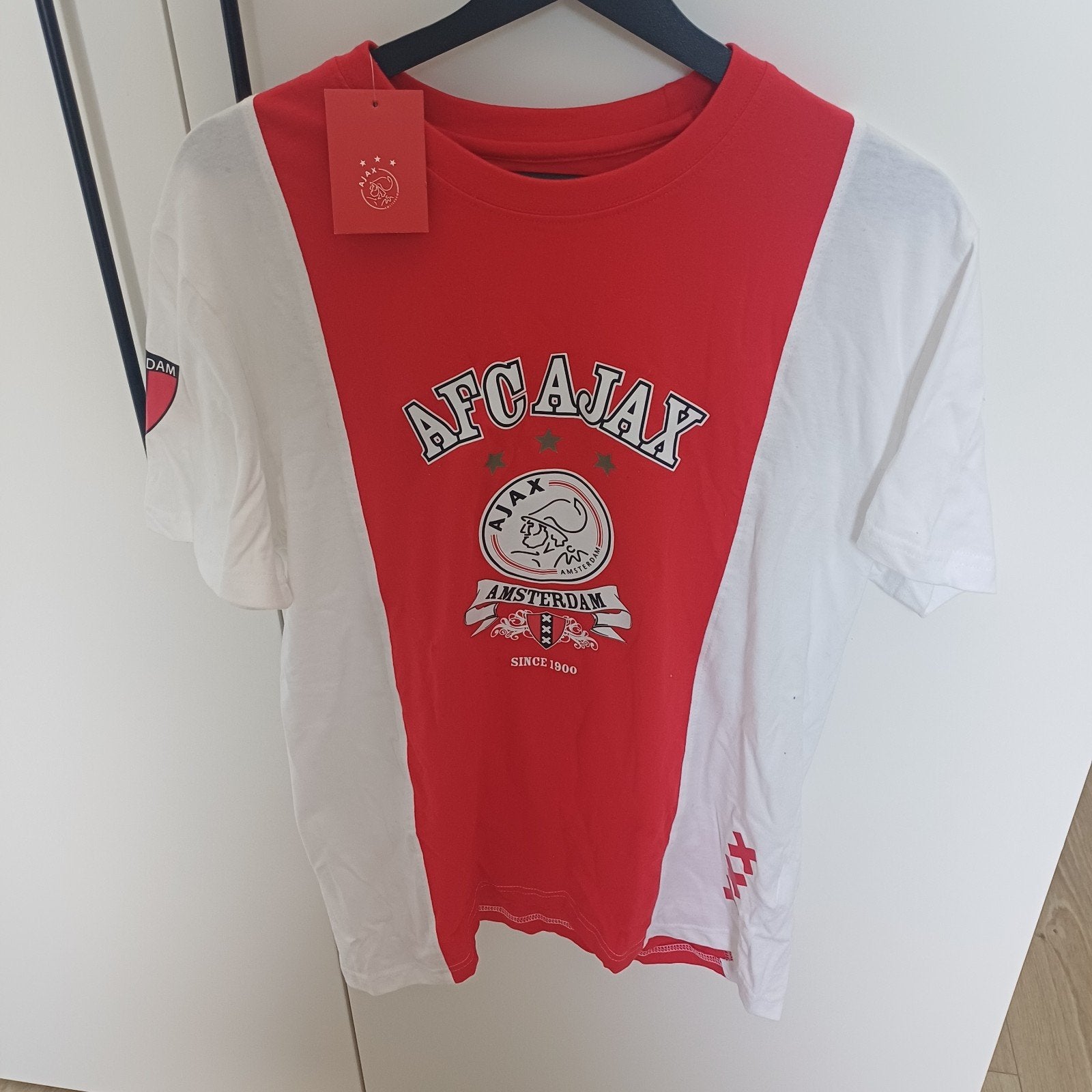 Ajax shirt maat M - Nieuw met labels, Kleding | Heren, T-shirts, Nieuw, Maat 48/50 (M), Rood, Ophalen of Verzenden