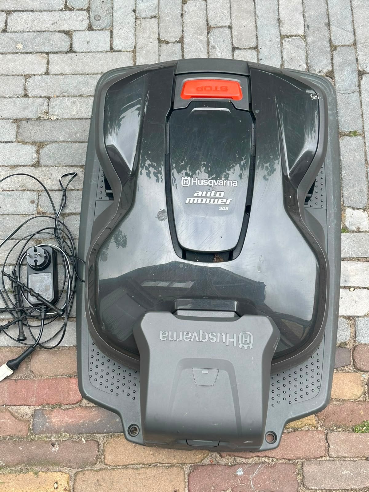 Husqvarna Automower 305 Robotmaaier - ZO GOED ALS NIEUW, Ophalen, Cirkelmaaier, Gebruikt, Elektrische starter