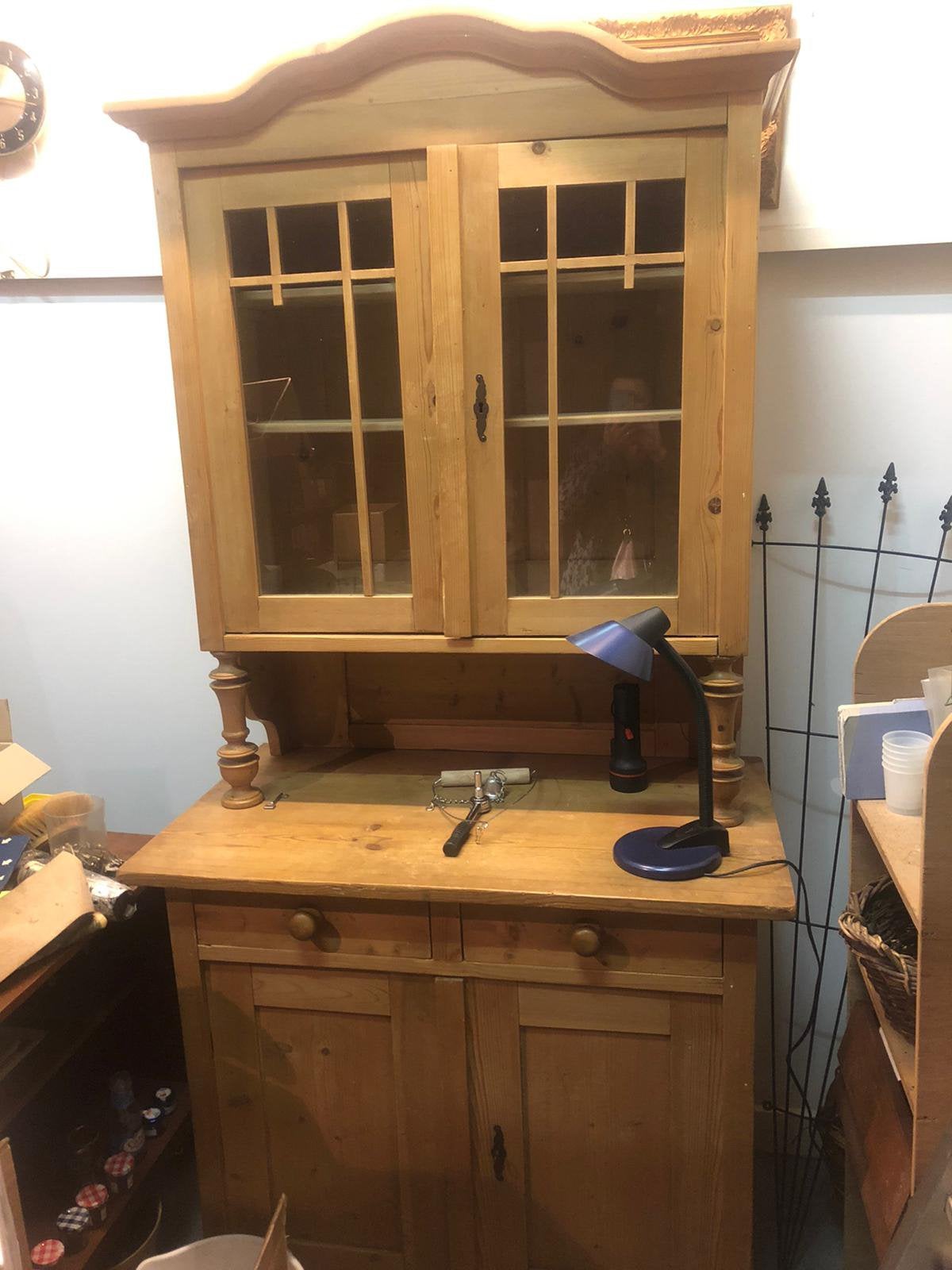 Oude blank houten buffetkast smal, Huis en Inrichting, Kasten | Buffetkasten, Ophalen, Gebruikt, 200 cm of meer, Oud grenen