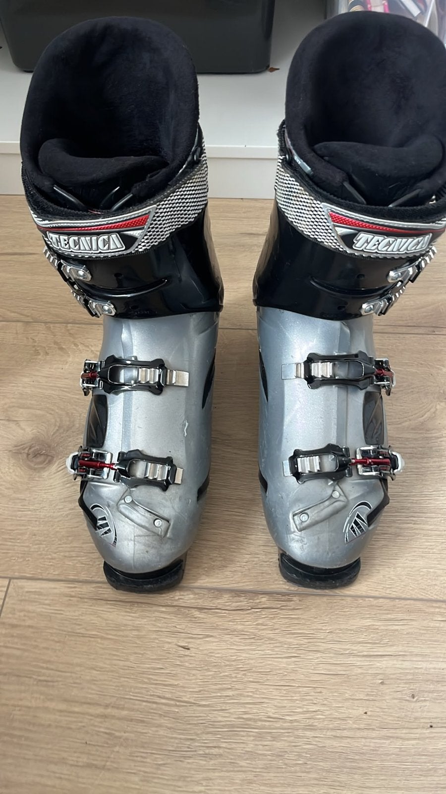 Tecnica Skischoenen - Comfortabel en Prestatiegericht MAAT44, Overige merken, 160 tot 180 cm, Gebruikt, Schoenen