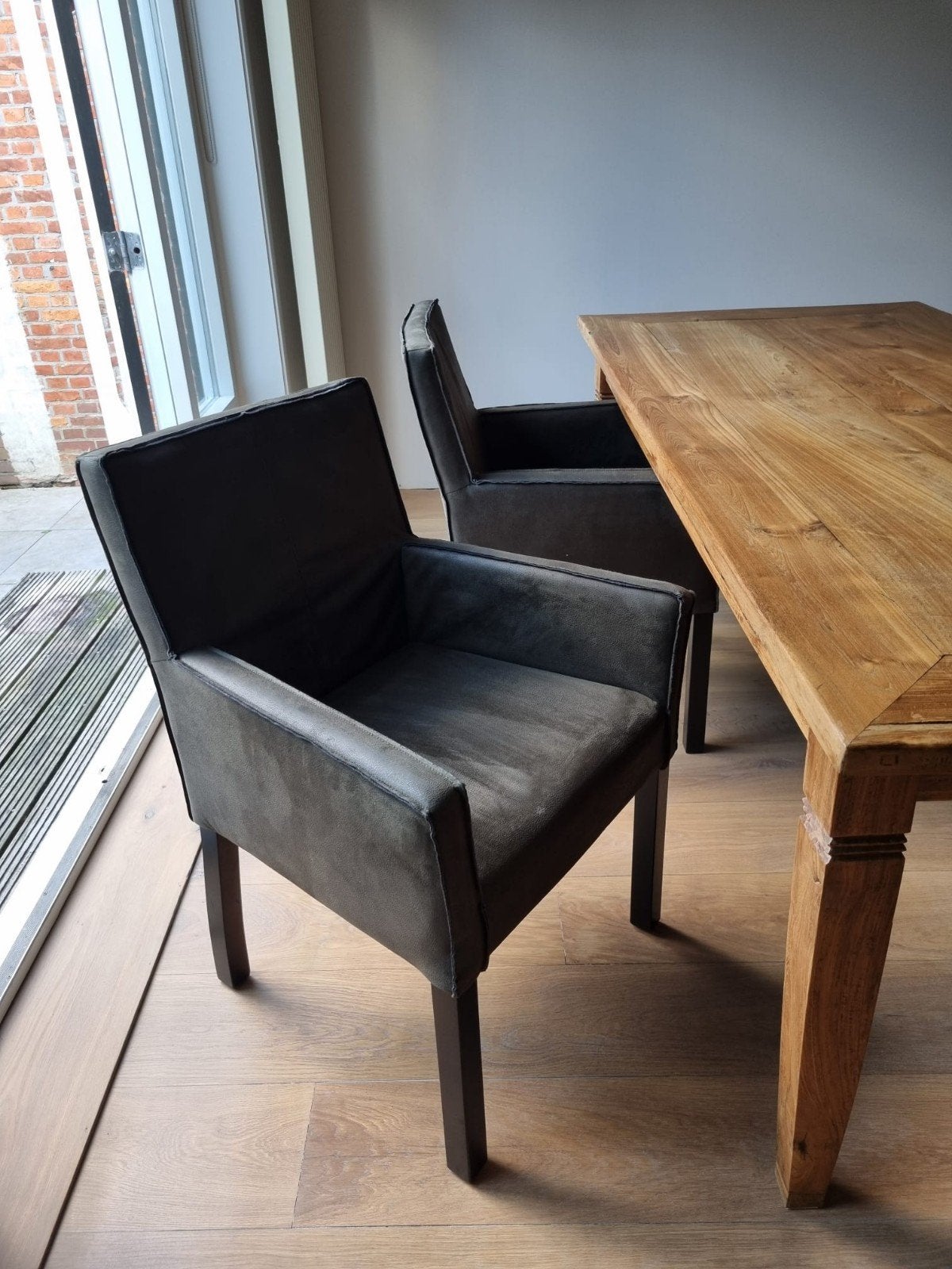 2 microleder Mersey stoelen, Huis en Inrichting, Stoelen, Ophalen, Twee, Overige kleuren, Zo goed als nieuw
