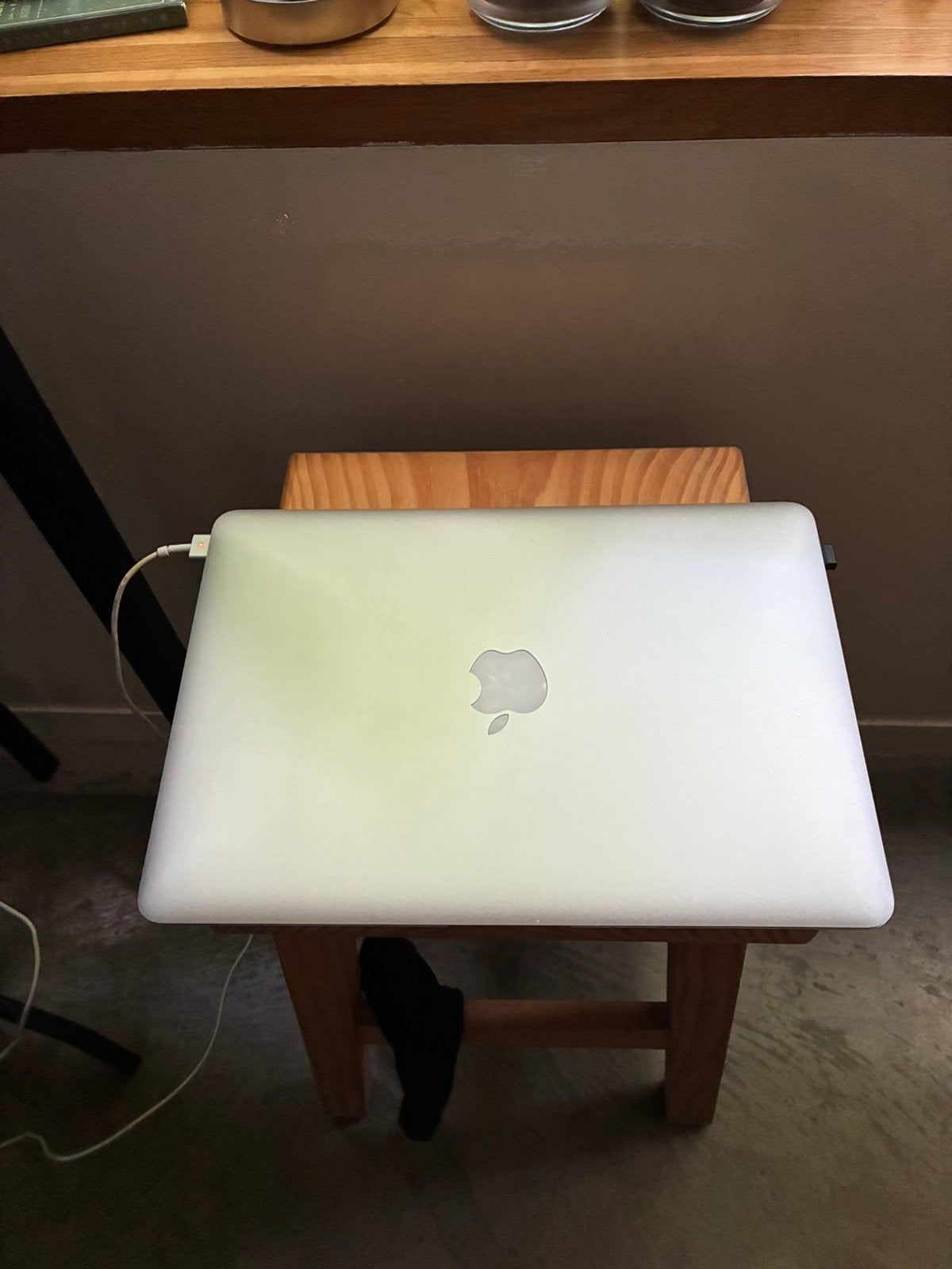 macbook air 13inch - 2017, Computers en Software, Apple Desktops, Ophalen of Verzenden, Zo goed als nieuw, Overige modellen