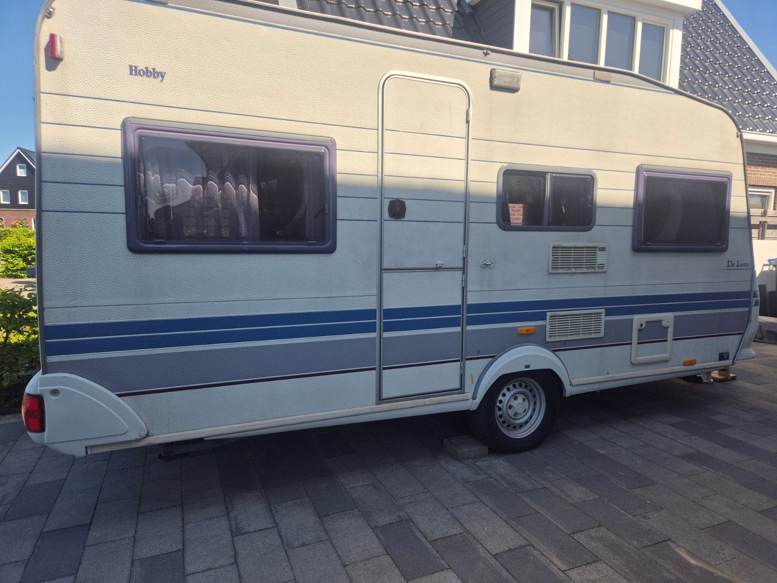 Hobby De Luxe Caravan - Ruim en Comfortabel, Vast bed, Rondzit, Hobby, Particulier