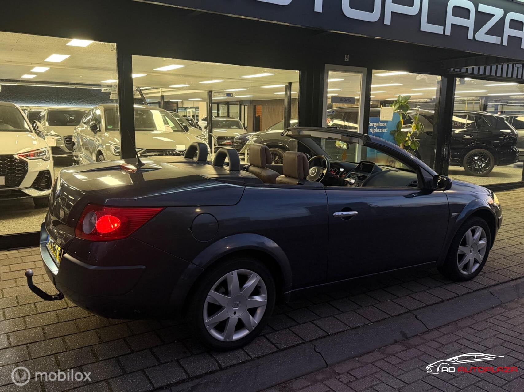 Renault Mégane Coupé-Cabriolet 2.0-16V Dynamique, Auto's, Voorwielaandrijving, 1998 cc, 135 pk, 4 cilinders