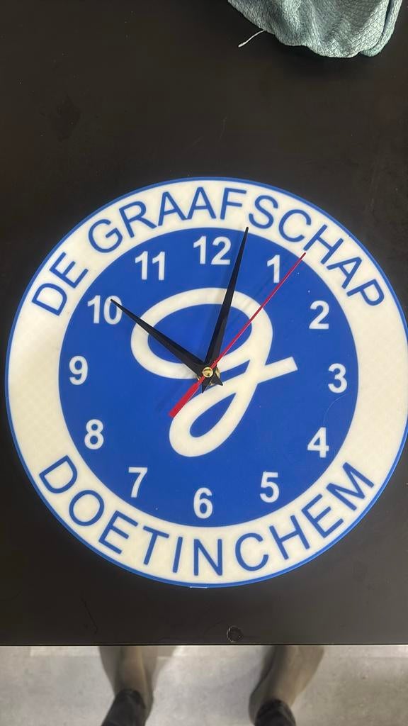 Nieuwe De Graafschap Klok - Wandklok Doetinchem, Ophalen of Verzenden, Nieuw, Wandklok