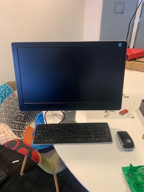 Dell computer monitor met keyboard en muis, Ophalen, HDMI, Nieuw, 45 cm