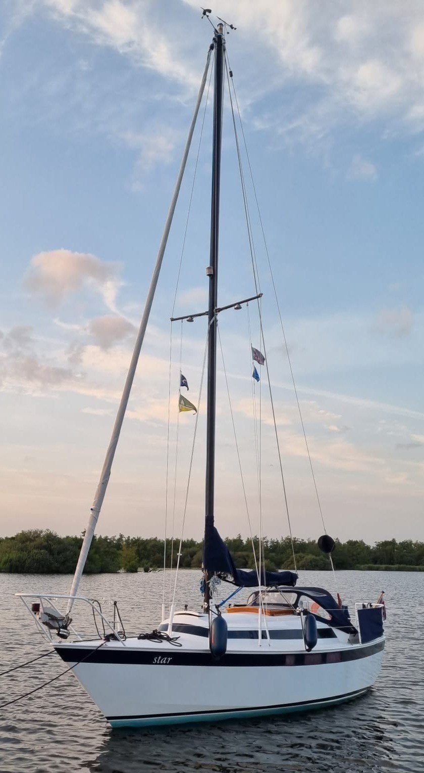 Wibo 835 vakantieklaar, Watersport en Boten, Ophalen, Gebruikt, Staal, Binnenboordmotor