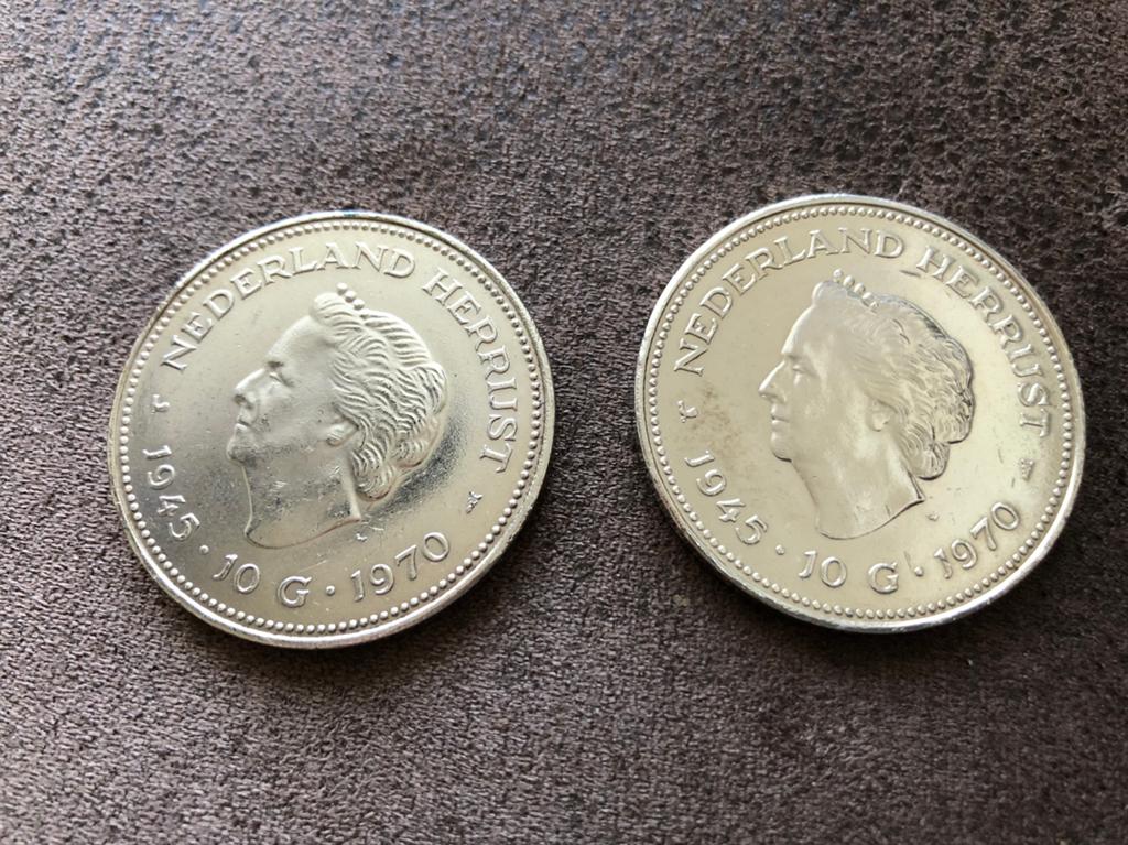 2x Zilveren 10 Gulden Munt Juliana 1970 - Nederland Herrijst, Postzegels en Munten, Munten | Nederland, Ophalen, Koningin Juliana