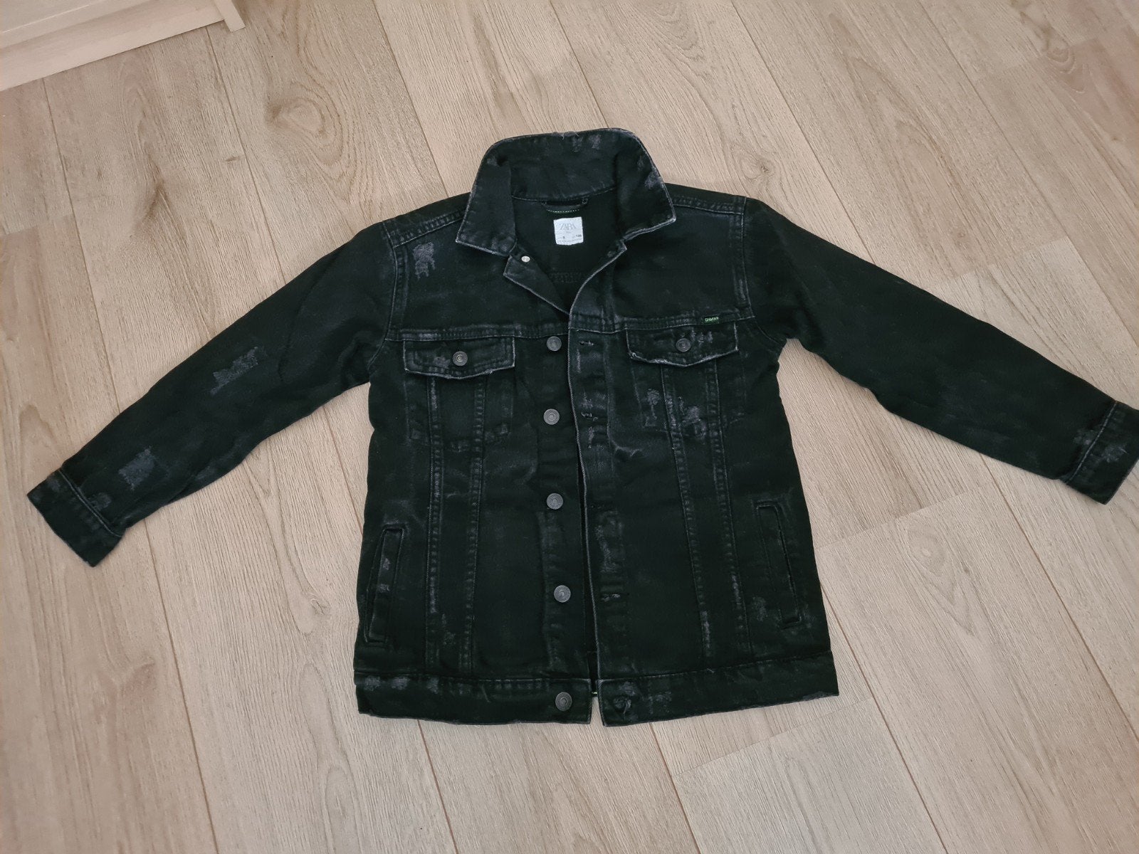 Zara spijkerjas maat 128 Zgan, Ophalen of Verzenden, Zo goed als nieuw, Zara, Jongen