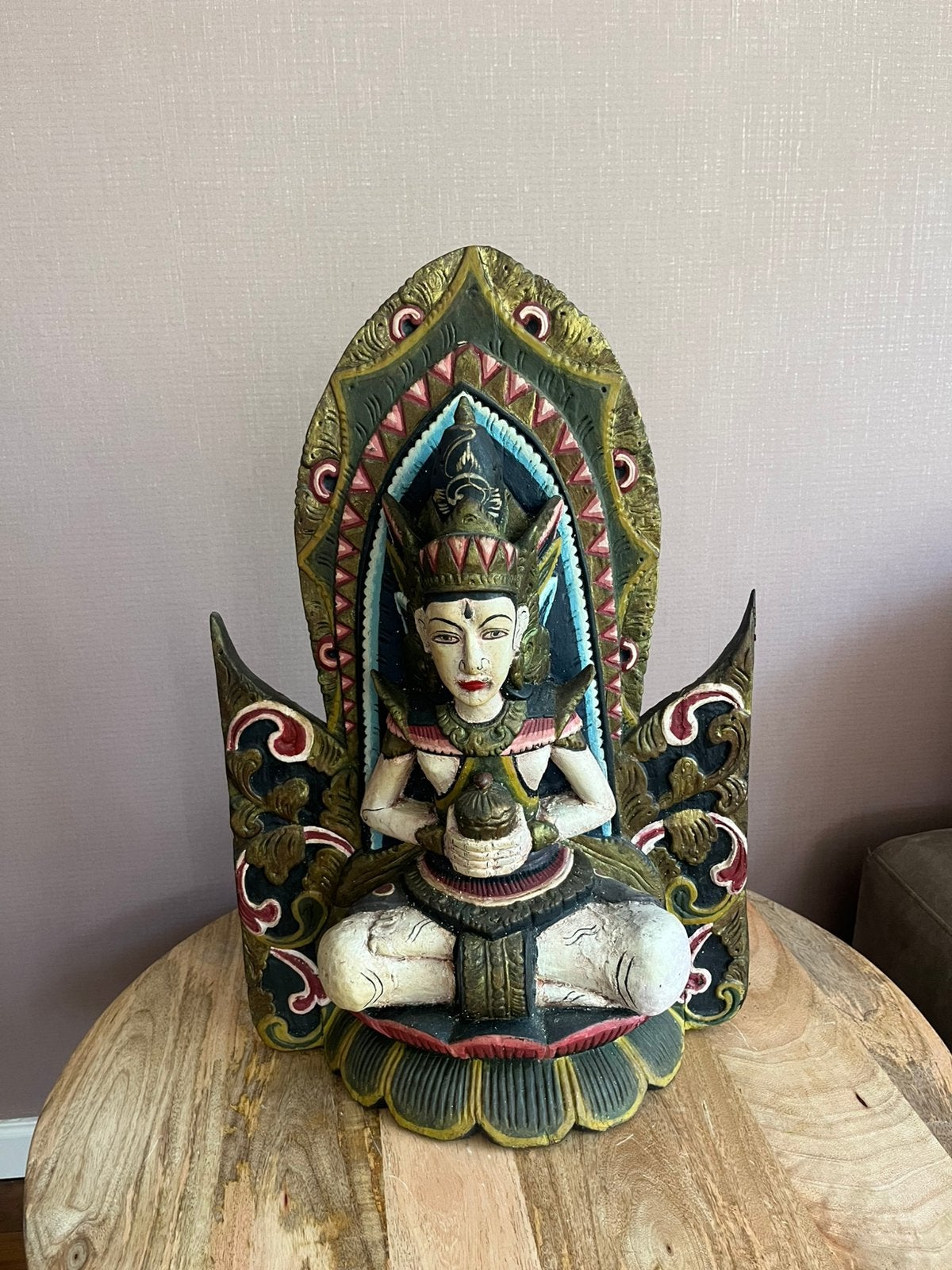 Houten Balinese Godin Beeld - Handgesneden en Gekleurd, Ophalen
