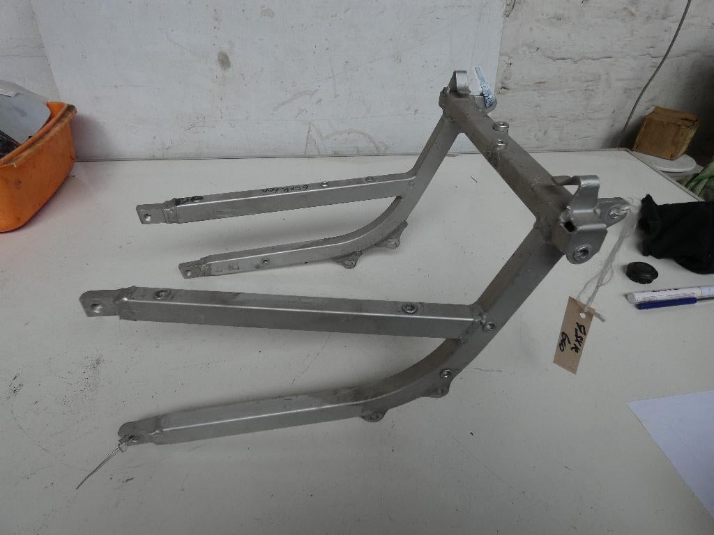 suzuki gsx-r 600 srad subframe, Ophalen of Verzenden, Gebruikt