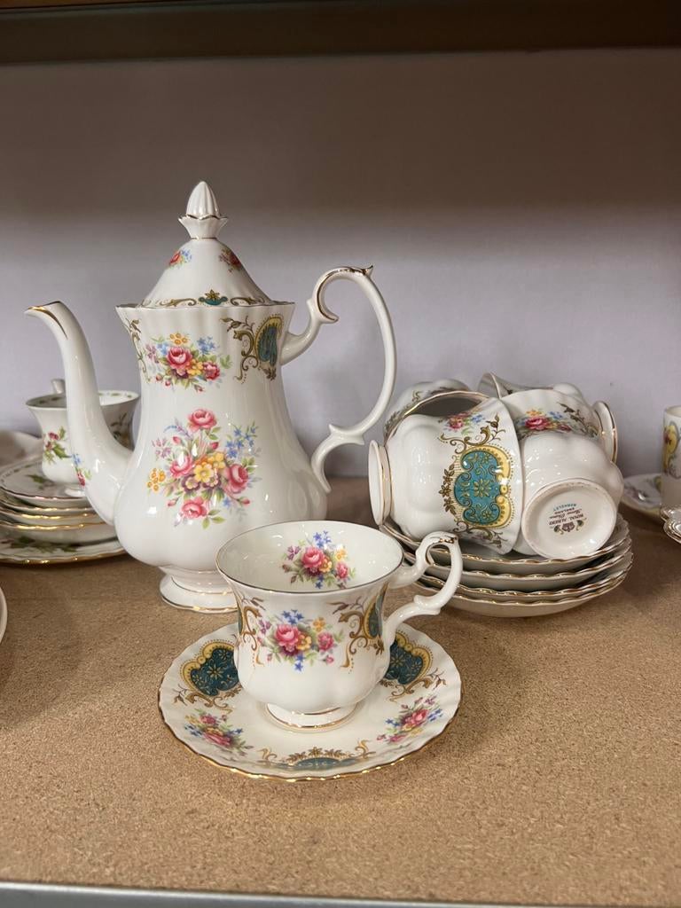 Royal Albert Berkeley Bone China theeservies zgan, Ophalen of Verzenden