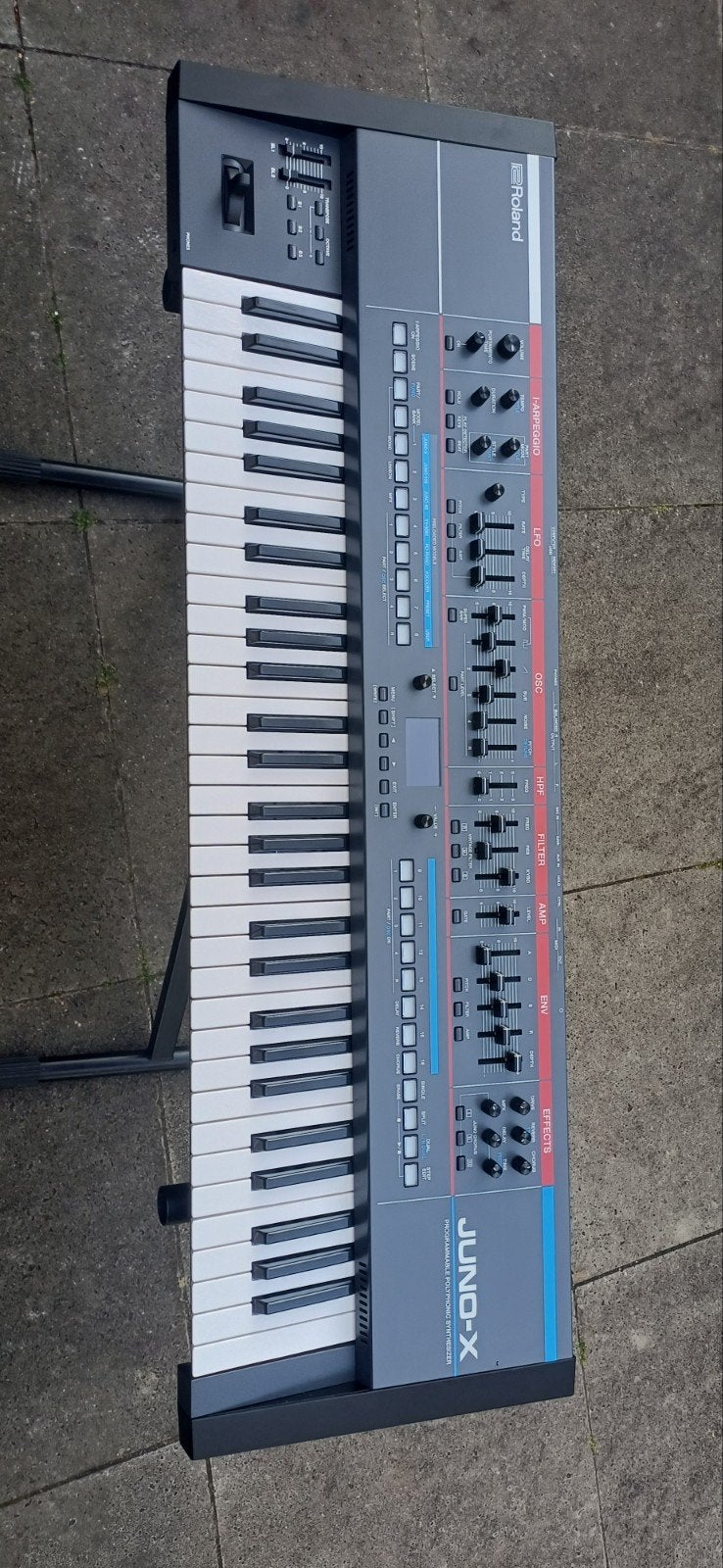 Roland Juno-X Synthesizer met 61 toetsen en tas, Muziek en Instrumenten, Synthesizers, Ophalen of Verzenden, Zo goed als nieuw