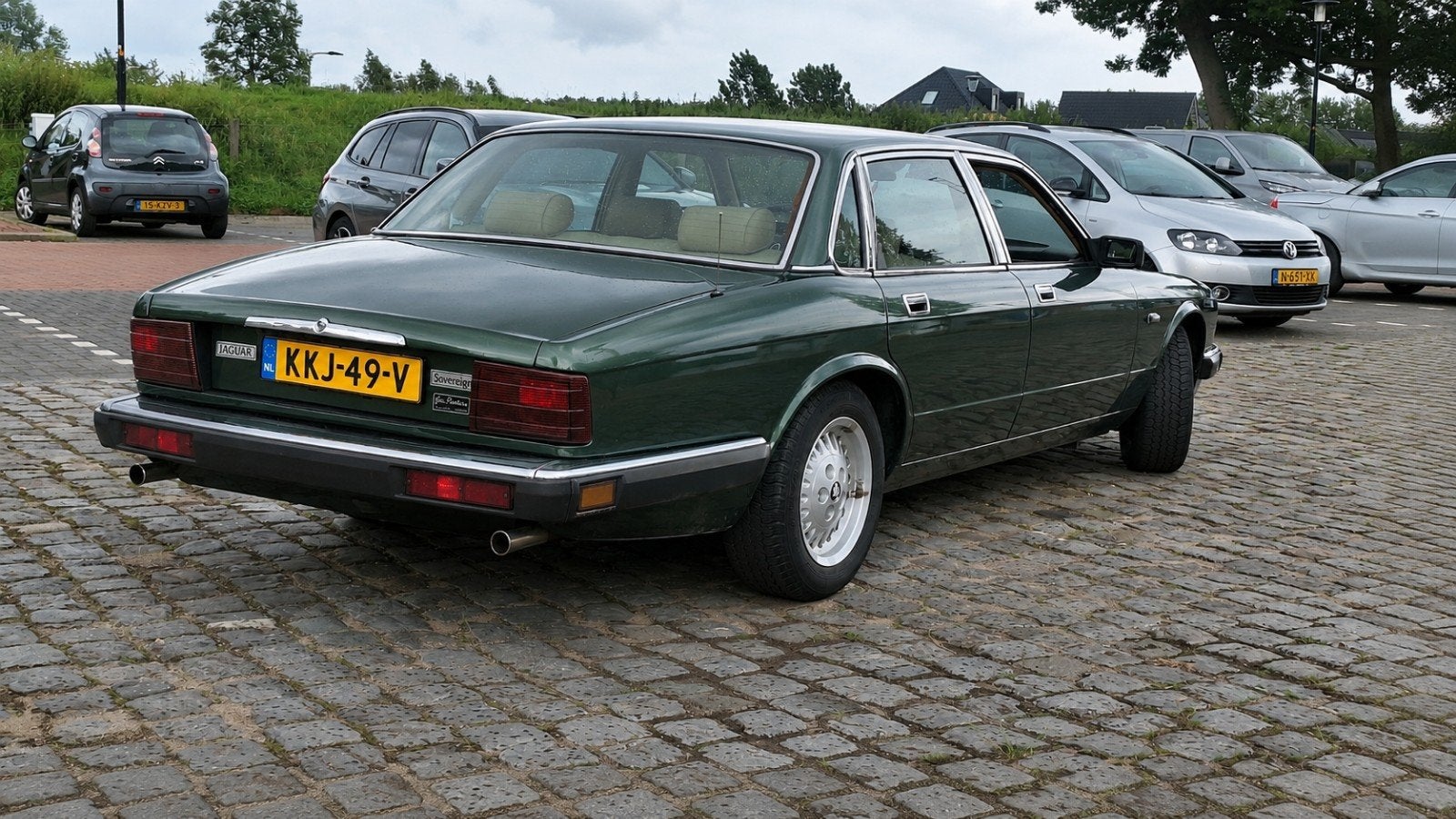 Jaguar XJ40 3.6 Sovereign, Auto's, Jaguar, Particulier, XJ, Benzine, Sedan, Automaat, Geïmporteerd, Groen, Beige, Leder, Achterwielaandrijving