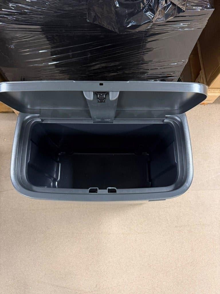 Brabantia Bo Touch Bin Prullenbak - 36 liter - 1 vak DC10317, Huis en Inrichting, 50 – 75, Kunststof, Leenderweg 182, 5555CJ Valkenswaard, Nederland