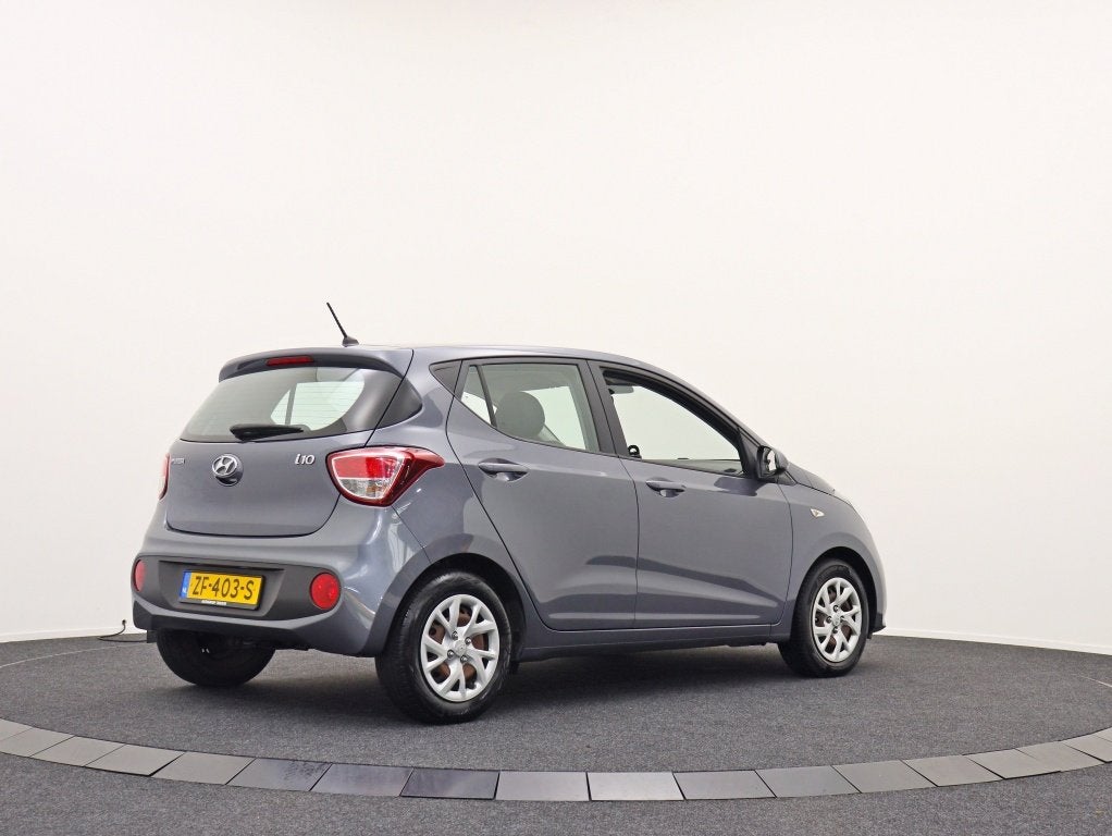 Hyundai i10 1.0i Comfort | Bluetooth | All-seasons | Cruise, Auto's, Stof, Gebruikt, Start-stop-systeem, 4 stoelen