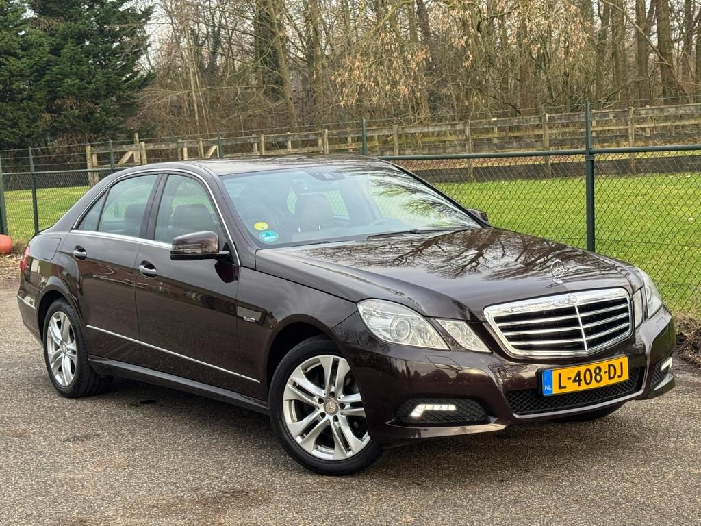 Mercedes-Benz E-klasse 350 CGI Avantgarde /Automaat/Navi/Cru, Automaat, Euro 5, Gebruikt, Leder