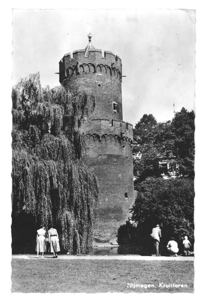 972256	Nijmegen	1966 Kruittoren	Gelopen mt zegel Deltawerken
