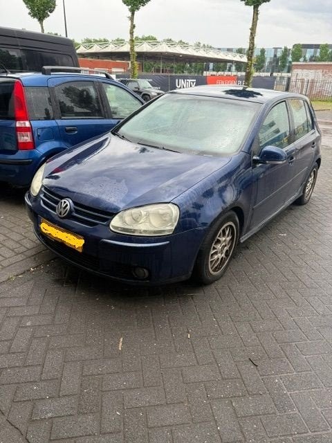 VW Golf bouwjaar 2006 Demontage, Gebruikt, Volkswagen, Spatbord, Autohal@xs4all.nl