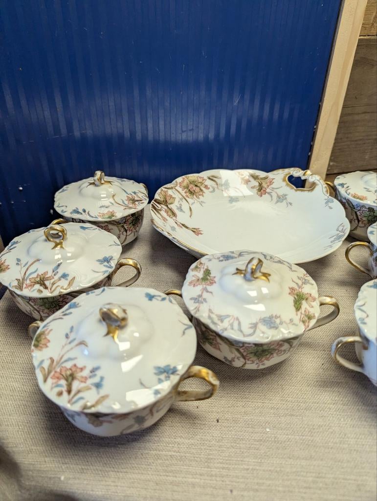 Antiek porseleinen Limoges France chocolade kopjes, Antiek en Kunst, Antiek | Servies compleet, Ophalen of Verzenden