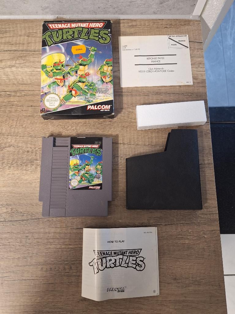 Vintage Nintendo NES Turtles in doos zeer mooi uit 1989, Avontuur en Actie, 2 spelers, Ophalen of Verzenden, Zo goed als nieuw