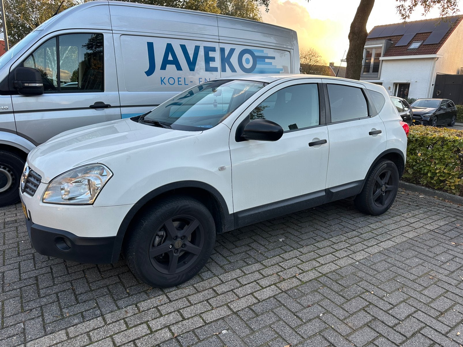 Nissan Qashqai 1.6 2WD 2010 Wit, Voorwielaandrijving, 1272 kg, 15 km/l, 4 cilinders