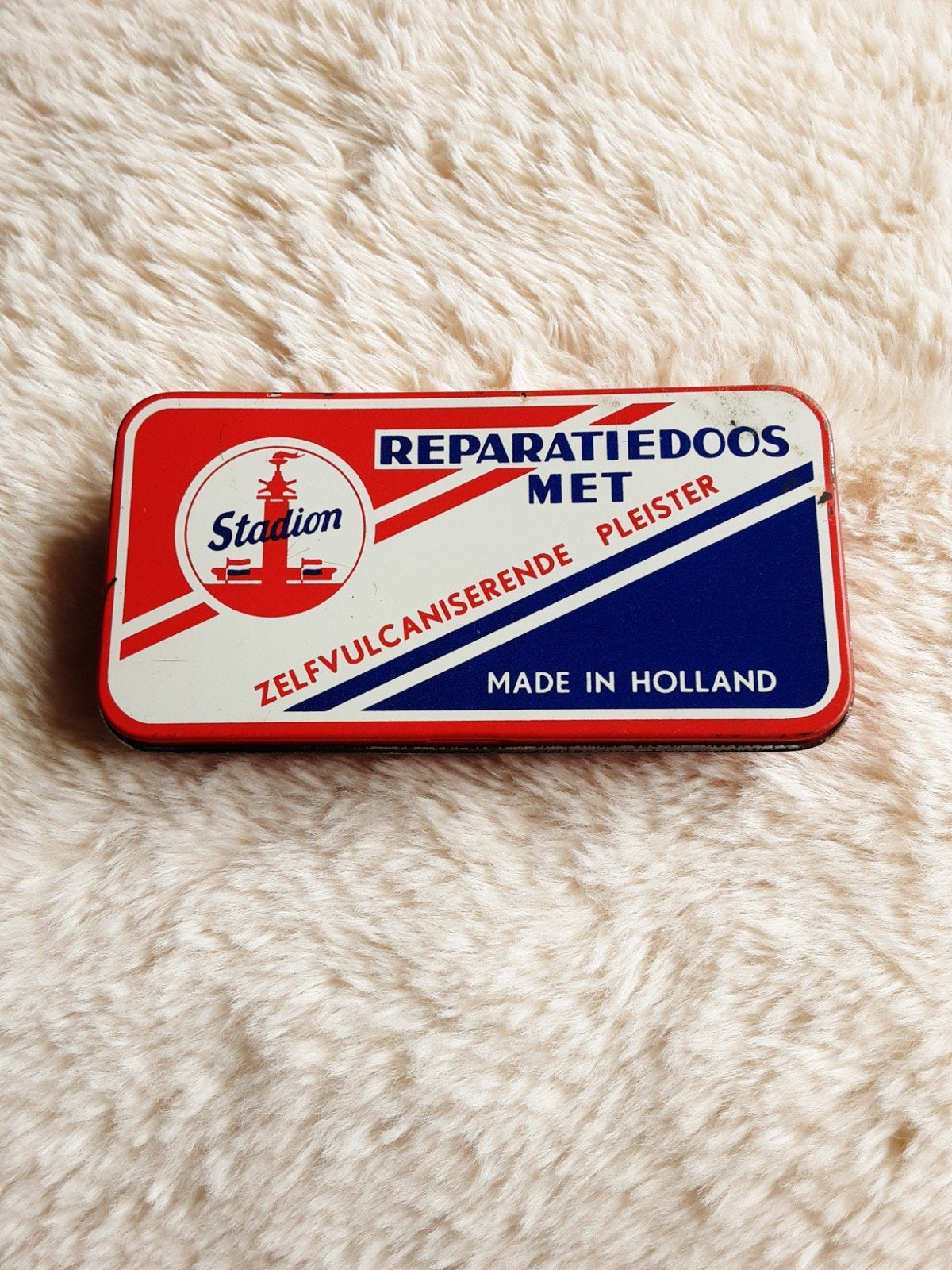 STADION , REPARATIE Blikje., Ophalen of Verzenden, Gebruikt, Overige