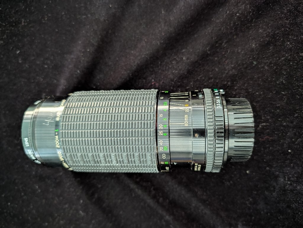 Vintage Sigma 80-200mm f/3.5-4 Macro Minolta MD analoge lens, Gebruikt, Ophalen of Verzenden, Zoom, Macrolens