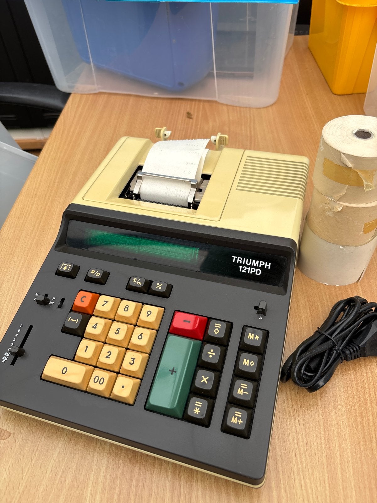 Triumph TA 121PD rekenmachine (Vintage, jaren 80), Diversen, Rekenmachines, Ophalen of Verzenden, Gebruikt